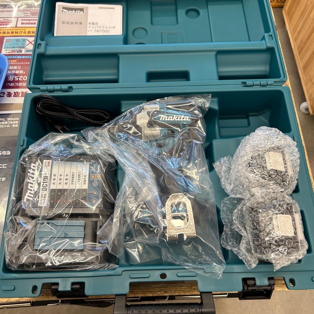 18V 充電式インパクトレンチ TW700DRGX【桑名店】