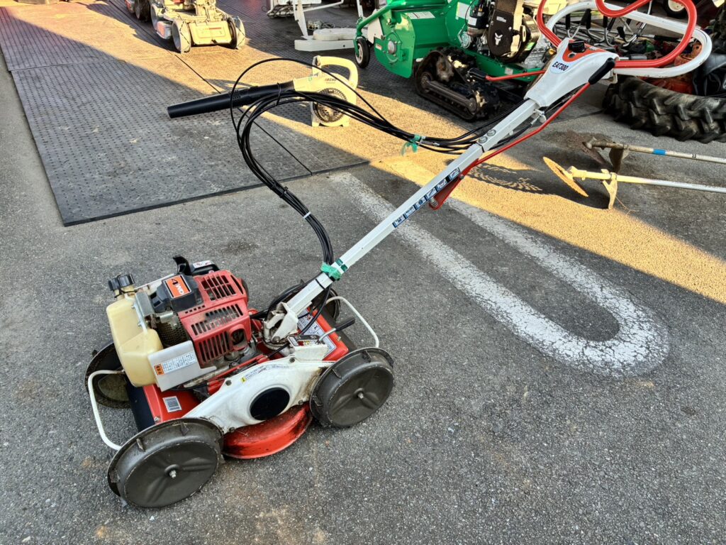 エコー 自走式草刈機 EAT300